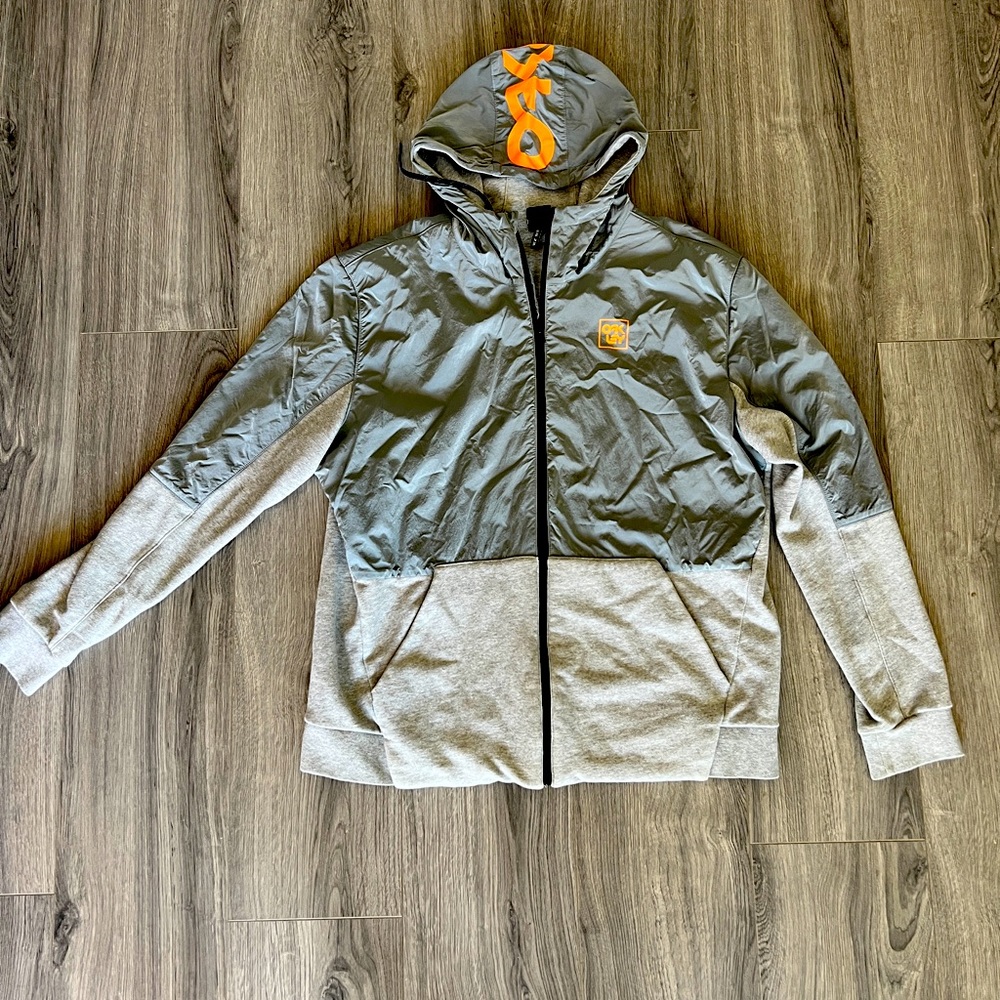 Mens oakley jacket- gently used